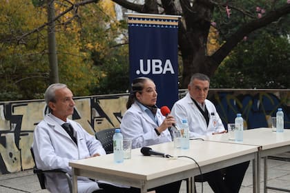 "Un aparato de radioterapia sale US$ 2 millones", afirmó Roffo