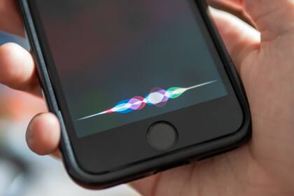 Un archivo internacional de grabaciones permite enseñarle a Siri, el asistente digital de Apple, a entender mejor a personas con problemas de dicción