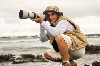 Marín adquirió popularidad por haber sido reconocido en 2023 como el mejor fotógrafo de naturaleza del mundo