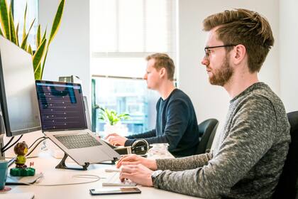 Un arquitecto de redes informáticas puede acceder a puestos con un salario que oscila los US$130.390