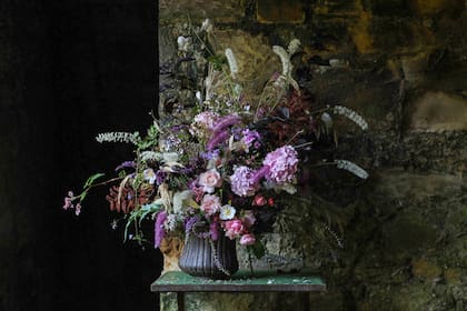 Un arreglo que se mimetiza con el entorno y forma un rincón casi cinematográfico