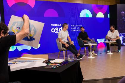 Un artista ilustró el encuentro en papel y luego le regaló a cada uno de los protagonistas una obra.