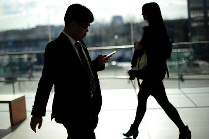 Un asistente en el Congreso Mundial de Móviles de Barcelona
