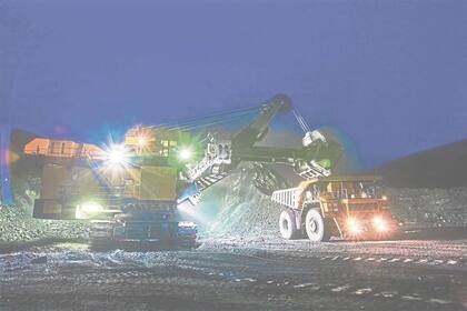 Un asteroide de 500 metros cúbicos podría tener el equivalente a todo el platino minado en la Tierra