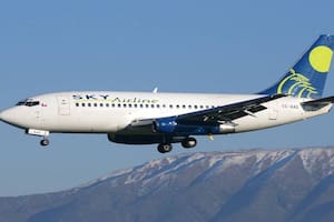 Autorizan a una aerolínea chilena a realizar vuelos baratos entre Bariloche y Santiago