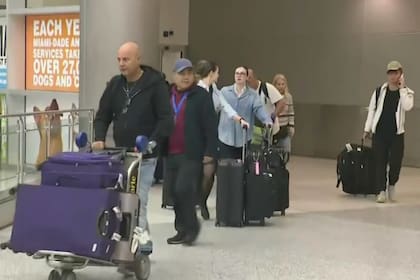 Un avión procedente de Tel Aviv llega a Miami en medio de evacuaciones por el conflicto en Medio Oriente