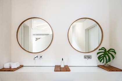 Un baño de habitación