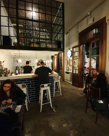 Un bar de vinos boutique y juegos, ideal para ir con amigos