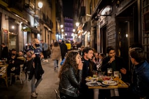 España pone en marcha una reforma para facilitar la residencia y el trabajo a miles de inmigrantes