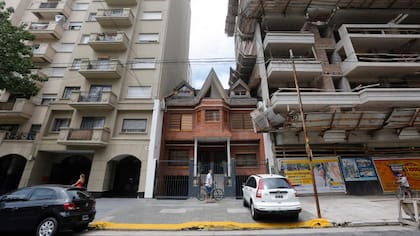Un barrio atrapado entre dos mundos