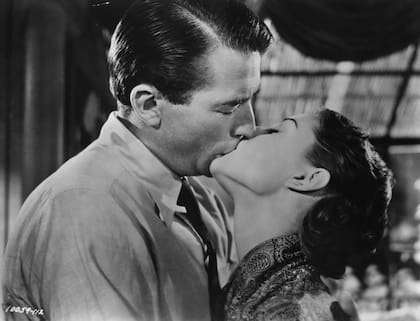 Un beso de película. La química entre los protagonistas fue tal que muchos especularon con un posible romance entre Gregory y Audrey