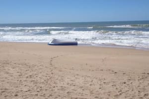 Un bote transportaba más de una tonelada de cocaína y fue hallado en un balneario de Rocha, Uruguay