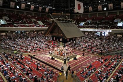 Un brote de coronavirus en un centro de entrenamiento de sumo en Tokio