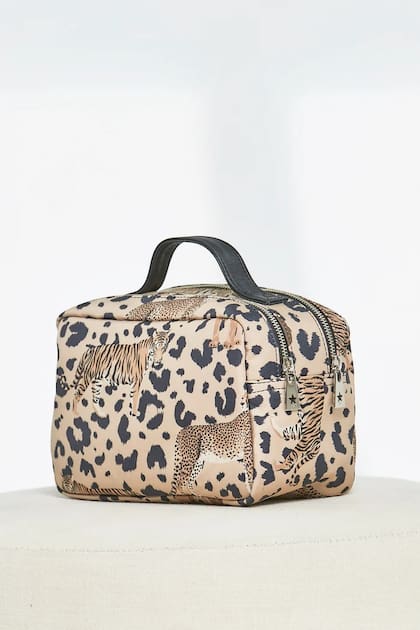 Un buen necessaire, el aliado perfecto para todo viaje.