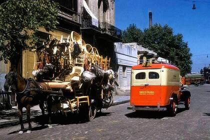 Un camión de La Vascongada en la década del 50