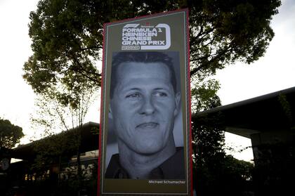 Un cartel de Schumacher, en la previa del GP de China