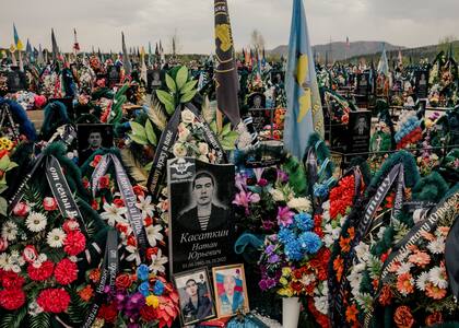 Un cementerio en Ulan-Ude, Rusia, donde se ha designado una sección entera para las bajas de la guerra, el 30 de mayo de 2023.