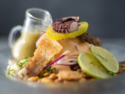 Un ceviche fresco para una noche de calor es un sí rotundo.