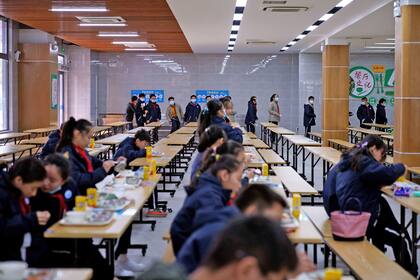 La escuela secundaria experimental Minhang, cuyos estudiantes tienen entre 11 y 13 años,
