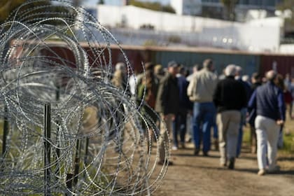 Un ciudadano extranjero puede solicitar asilo en EE.UU. en busca de protección, porque han sufrido persecución o tienen temor de sufrirla