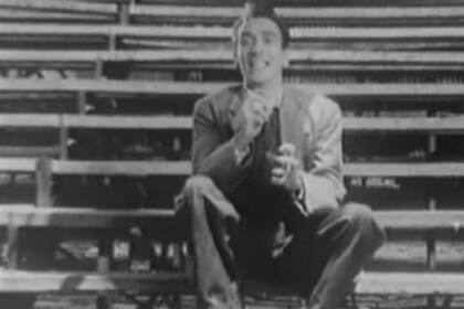 Enrique Santos Discépolo en el clásico El hincha