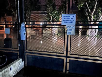 Un complejo de viviendas se vio afectado por la crecida, en el centro de Tigre