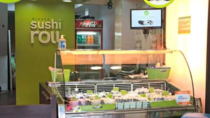 Un concepto innovador: rolls de sushi al paso, ideal para el oficinista apurado