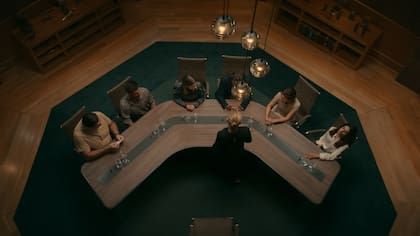 Un crimen y varios sospechosos: la hija de la víctima y un grupo de pacientes que ocultan más de lo que revelan