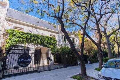 Un de las casas en venta en la calle Ortiz de Ocampo