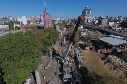 Un derrumbe interrumpe el servicio del tren San Martín: hay cuatro heridos