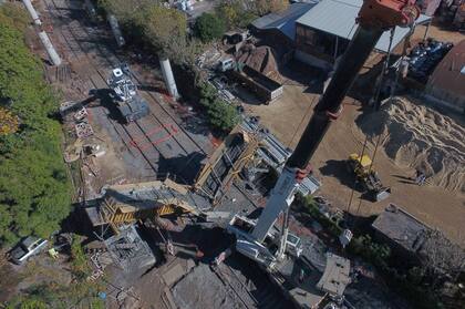 Un derrumbe interrumpe el servicio del tren San Martín: hay cuatro heridos