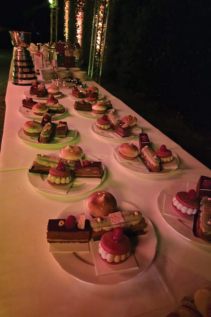 Un detalle de la mesa dulce, que cerró un menú que incluyó empanadas y
carnes.