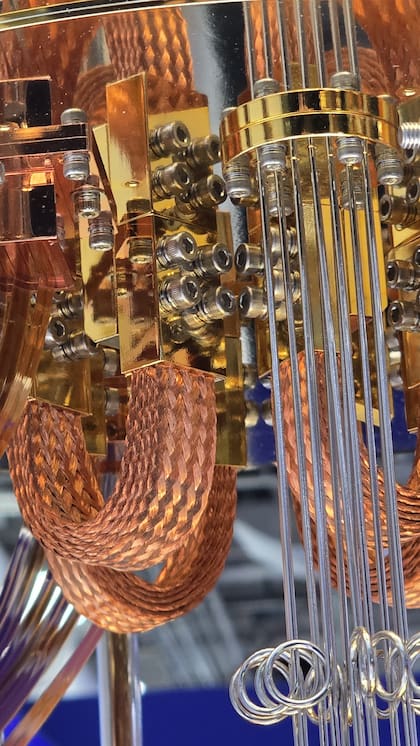 Un detalle de una computadora cuántica System Two de IBM
