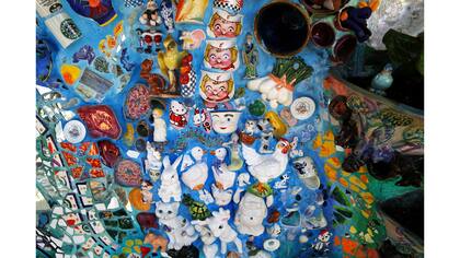 Un detalle de una de las paredes