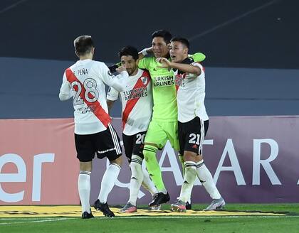 Un día histórico: la noche en la que Enzo Pérez fue arquero