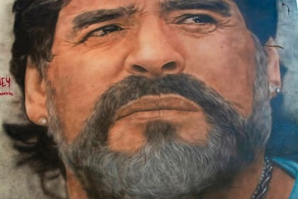 Un Diego de barba canosa, con la mirada cansada y perdida en el horizonte, es uno de los legados del artista hiperrealista Victor Marley 