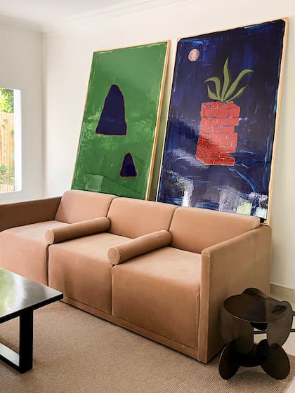 Un díptico de Barreyro en lo de la modelo Sabrina Ioffreda.