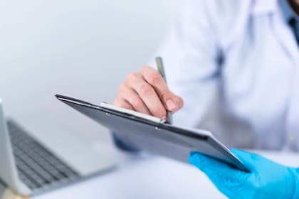 Un doctor quiso poner su granito de arena y evitar cualquier confusión médica con su receta