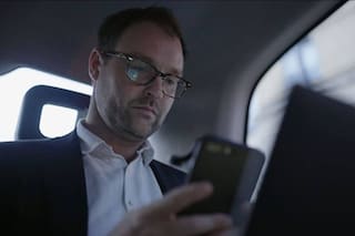 El revelador documental de Netflix que hará que desconfíes de tu celular