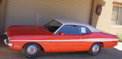 Un Dodge Demon de 1971 restaurado (Dodge Garage)