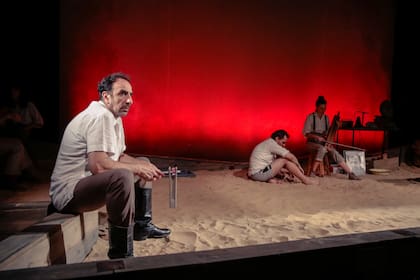 Un domingo en familia, de Susana Torres Molina, dirigida por Juan Pablo Gómez, en el Galpón de Guevara