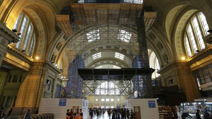 Un edificio que recuerda la mejor época del país