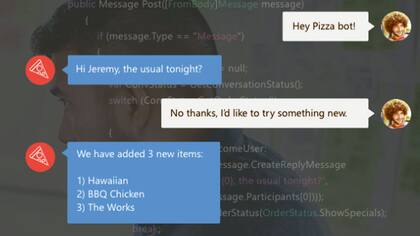Un ejemplo de uso de los chatbots, pequeños programas que tienen la capacidad de responder consultas y pedidos de usuarios de forma automatizada