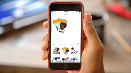 Un emoji personalizado en Bitmoji, una de las aplicaciones más extendidas en los dispositivos móviles