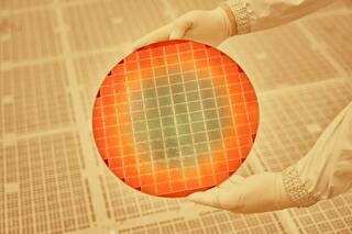 Cómo es el enorme esfuerzo de producir un diminuto microchip