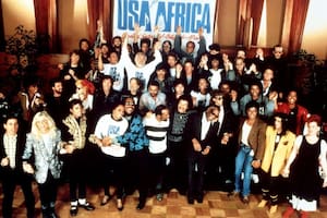 La gran noche del pop, la crónica de una noche irrepetible en la que 40 estrellas se juntaron para grabar “We Are The World”