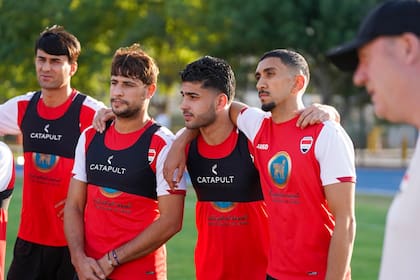 Un entrenamiento de la selección de fútbol de Irak