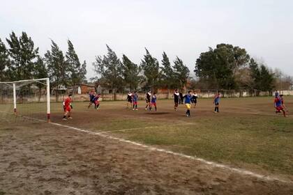 Un entrenamiento del plantel de Juventud Unida, un equipo que estuvo varios meses sin competir