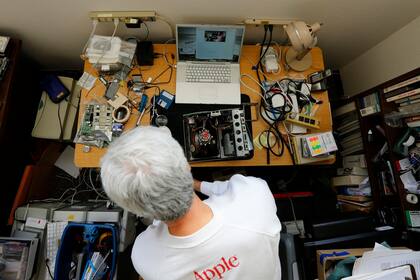 Un entusiasta repara equipos antiguos de Apple
