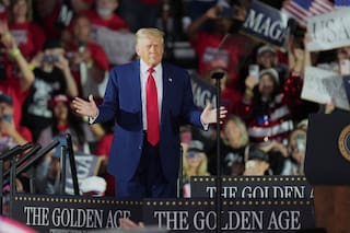 Un enviado de Trump se reúne con Lukashenko para negociar la liberación de más presos en Bielorrusia